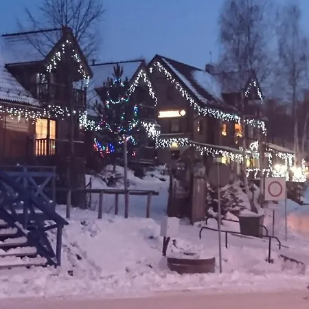 查奇德拉奇旅馆 *