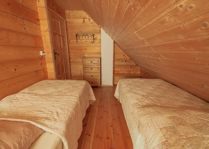 Chatki Qdlatki Tatil parkı *